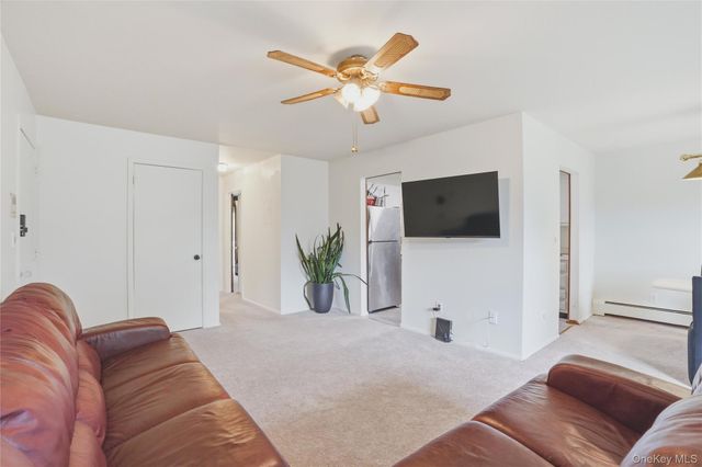 198 Doxbury Lane, Suffern, NY 10901