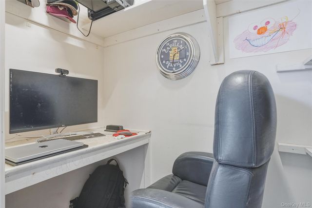 198 Doxbury Lane, Suffern, NY 10901