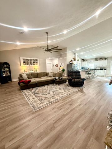 169 E Sheppard Street, Stapleton, GA 30823