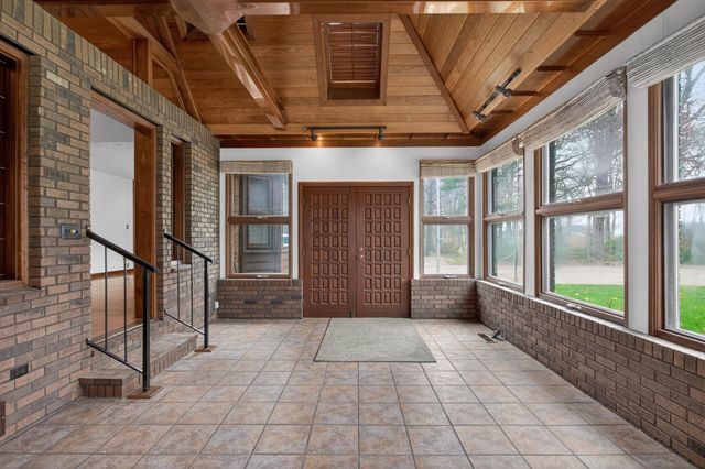 6284 Stofer Road, Dexter Twp, MI 48118