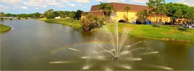 2119 SIFIELD GREENS WAY, Sun City Center, FL 33573