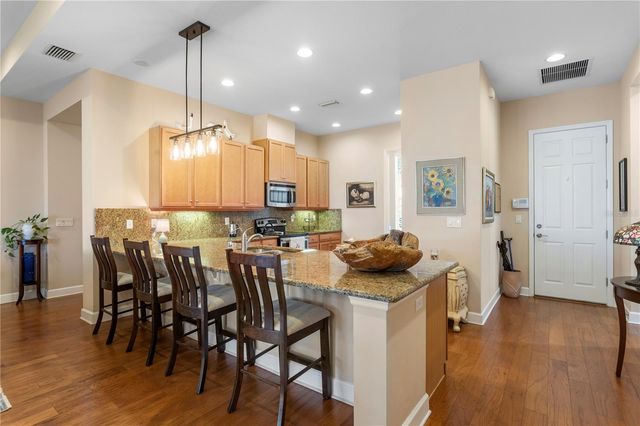 2119 SIFIELD GREENS WAY, Sun City Center, FL 33573