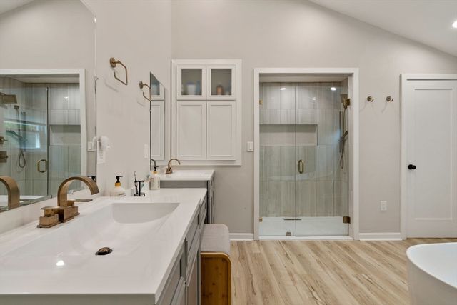 987 Pleasant St, Framingham, MA 01701
