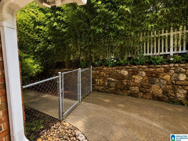 1 LAUREL SPRINGS ROAD, Anniston, AL 36207