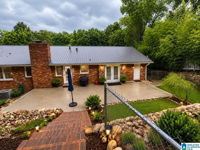 1 LAUREL SPRINGS ROAD, Anniston, AL 36207