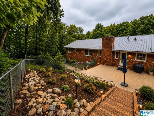 1 LAUREL SPRINGS ROAD, Anniston, AL 36207