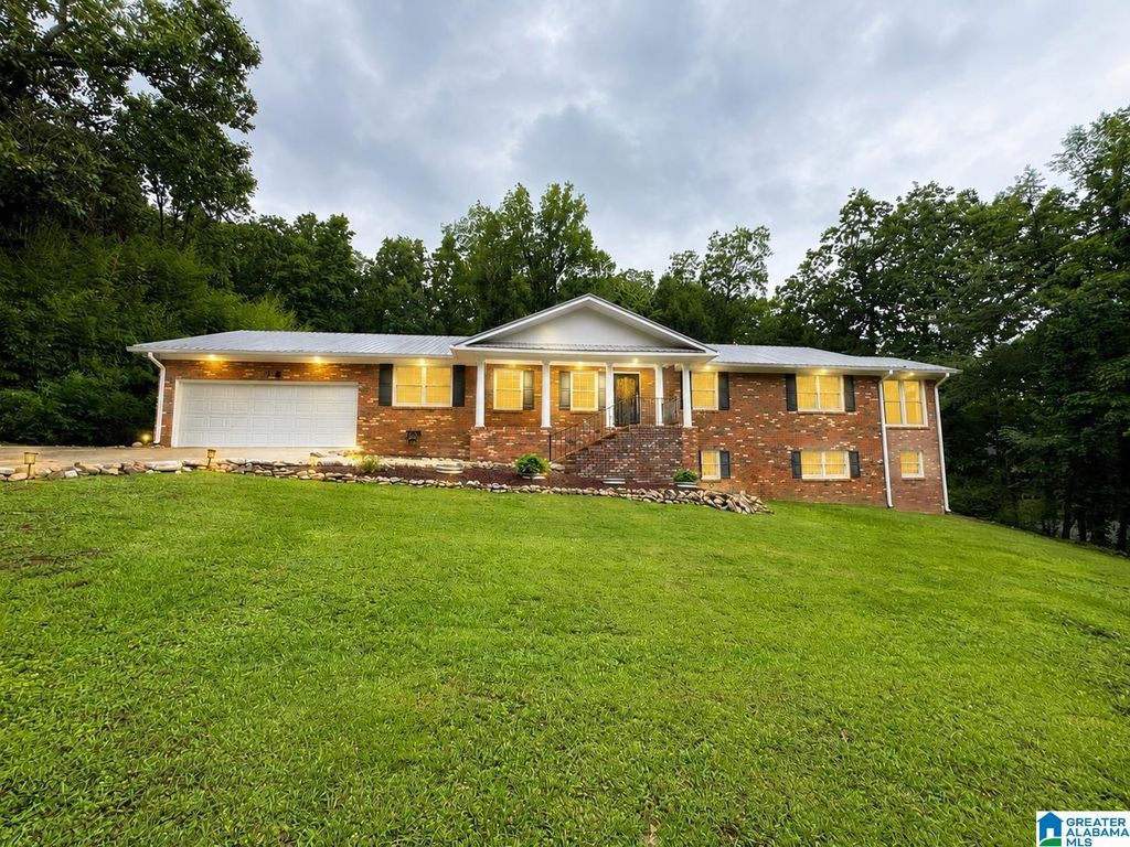 1 LAUREL SPRINGS ROAD, Anniston, AL 36207