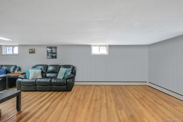 28 Shirley Street, Bohemia, NY 11716