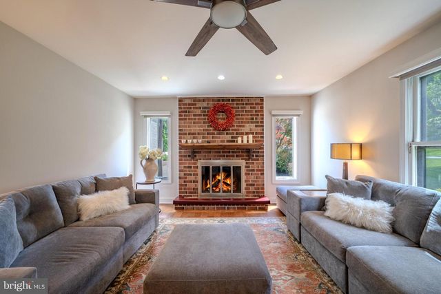 159 JENNIFER LN, Bala Cynwyd, PA 19004