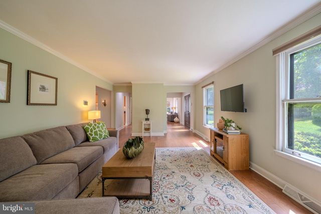 159 JENNIFER LN, Bala Cynwyd, PA 19004