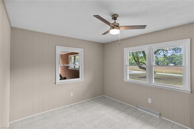 9771 Woodruff Road, Kernersville, NC 27284