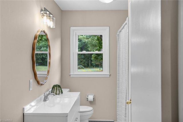 9771 Woodruff Road, Kernersville, NC 27284