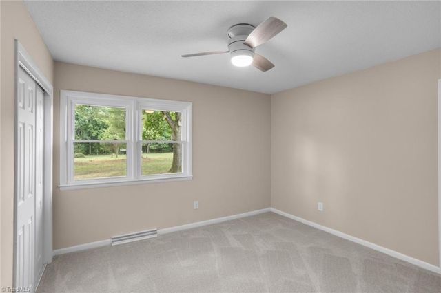 9771 Woodruff Road, Kernersville, NC 27284