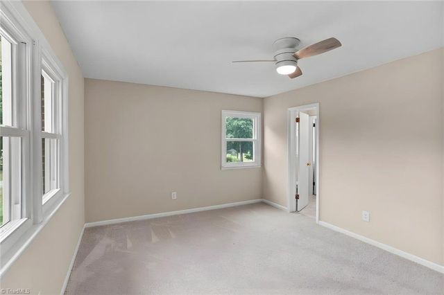 9771 Woodruff Road, Kernersville, NC 27284