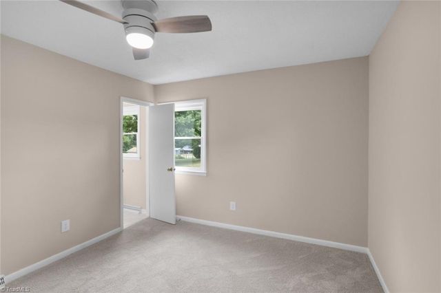 9771 Woodruff Road, Kernersville, NC 27284