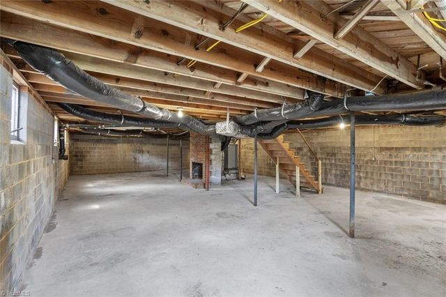 9771 Woodruff Road, Kernersville, NC 27284