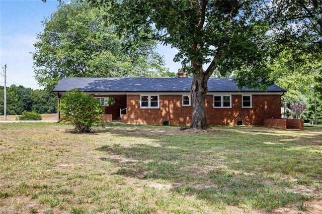 9771 Woodruff Road, Kernersville, NC 27284