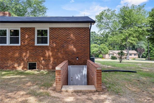 9771 Woodruff Road, Kernersville, NC 27284