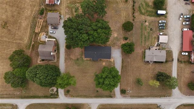 9771 Woodruff Road, Kernersville, NC 27284