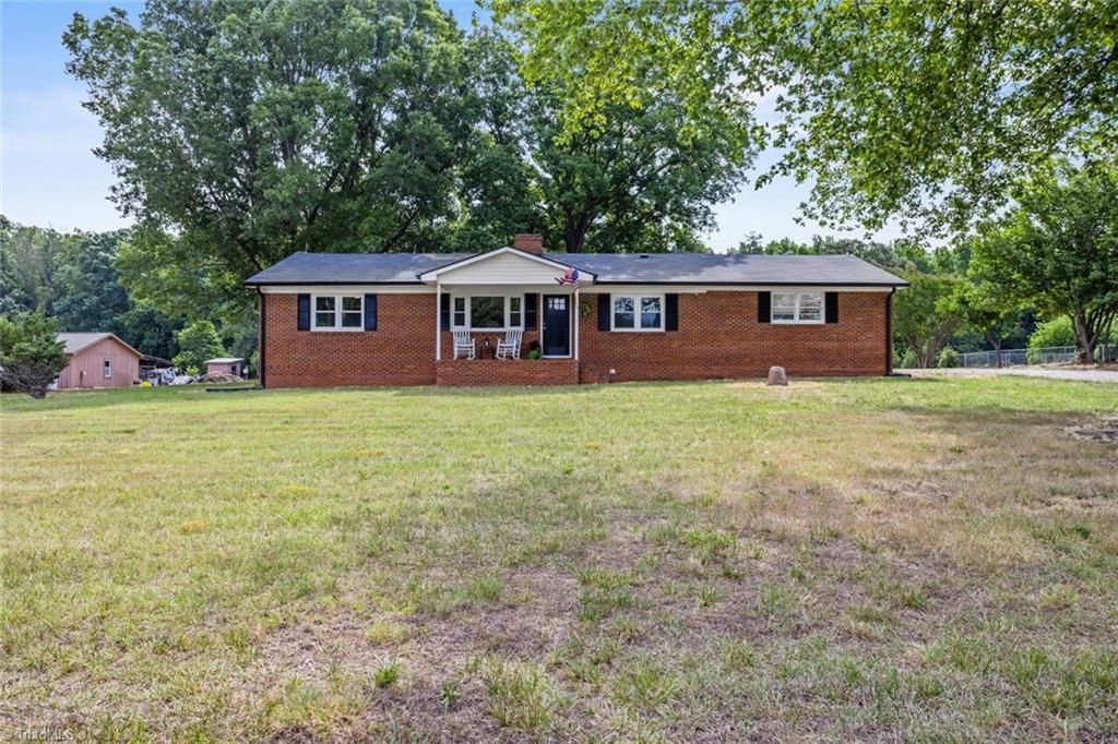 9771 Woodruff Road, Kernersville, NC 27284