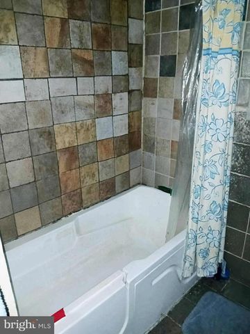 526 LAMBERTON ST, Trenton, NJ 08611