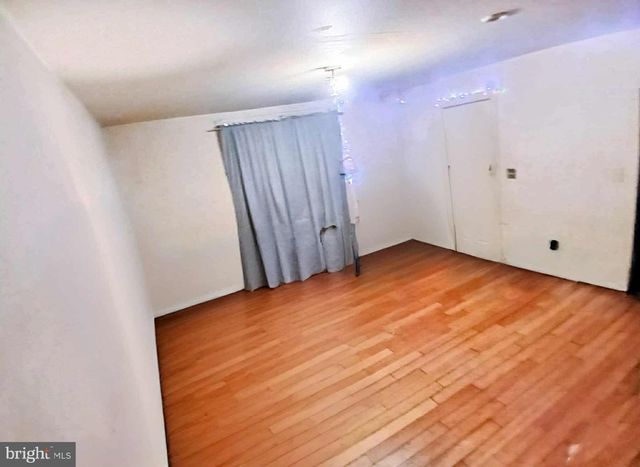 526 LAMBERTON ST, Trenton, NJ 08611