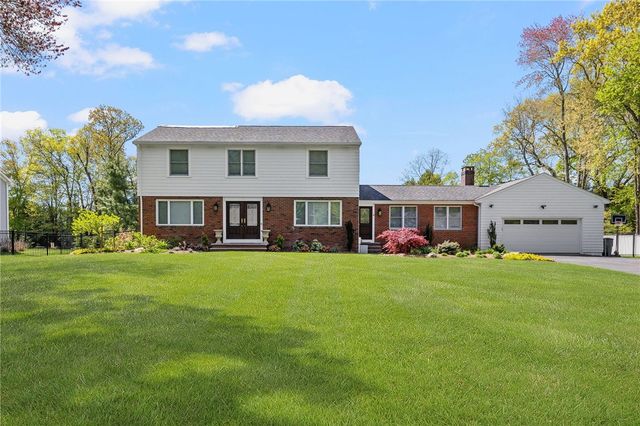 16 Lennon Road, Lincoln, RI 02865