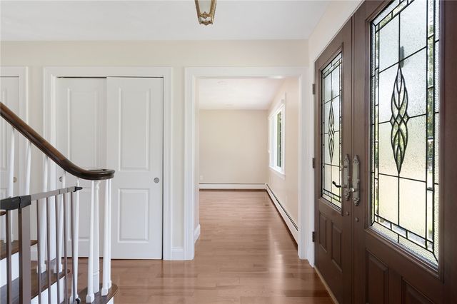 16 Lennon Road, Lincoln, RI 02865