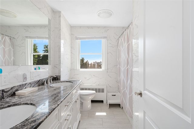 16 Lennon Road, Lincoln, RI 02865