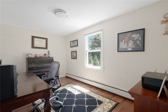 16 Lennon Road, Lincoln, RI 02865