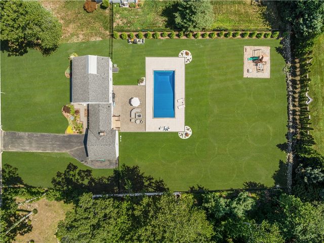 16 Lennon Road, Lincoln, RI 02865