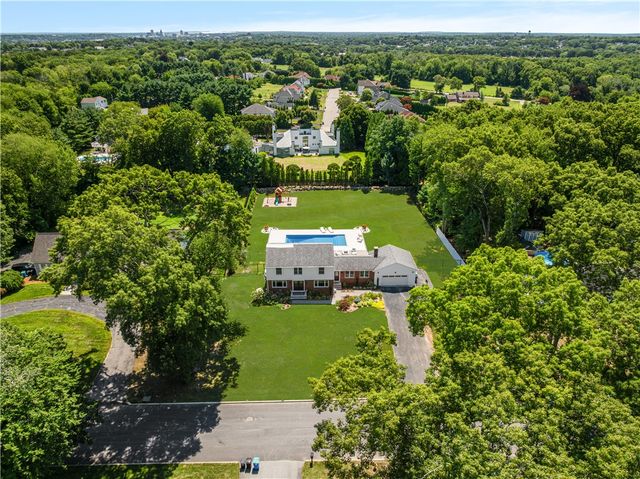 16 Lennon Road, Lincoln, RI 02865
