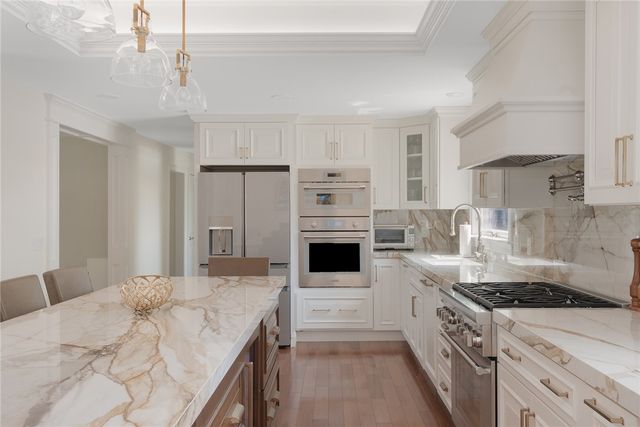16 Lennon Road, Lincoln, RI 02865