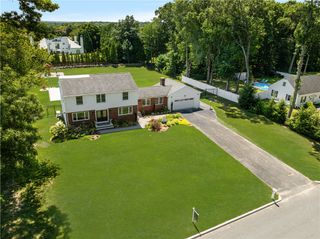 16 Lennon Road, Lincoln, RI 02865