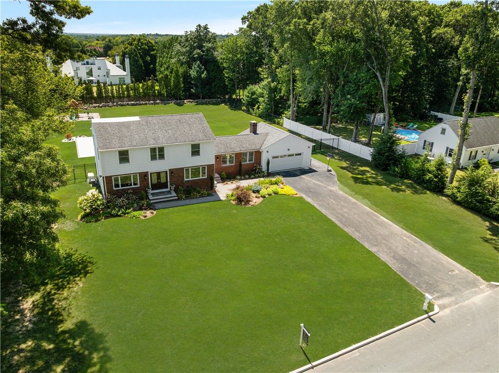 16 Lennon Road, Lincoln, RI 02865