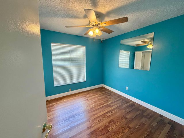 5072 Arbor Glen Circle, Lake Worth, FL 33463