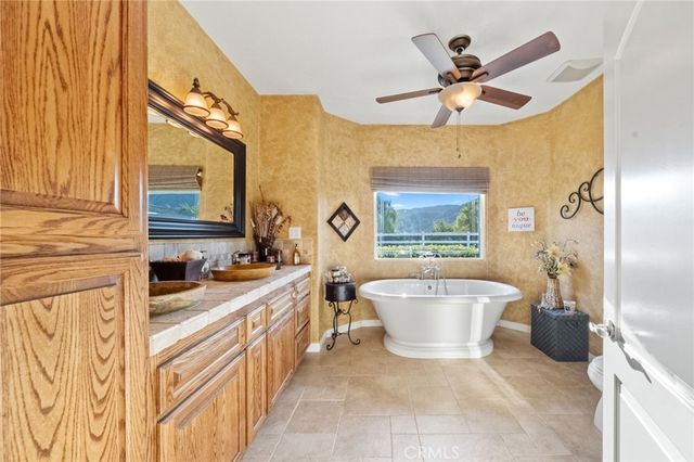 39898 Via Sereno, Murrieta, CA 92562