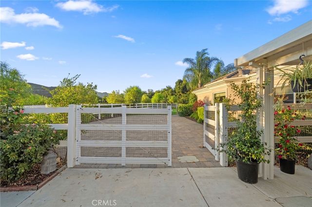 39898 Via Sereno, Murrieta, CA 92562