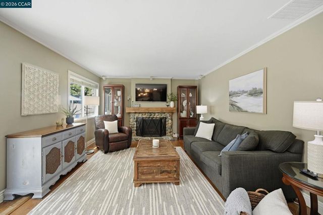139 Mt Everest Ct, Clayton, CA 94517