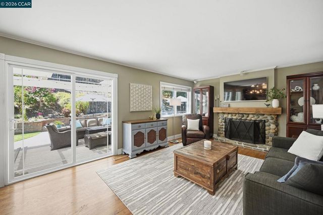 139 Mt Everest Ct, Clayton, CA 94517