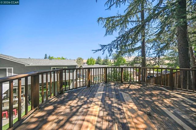 139 Mt Everest Ct, Clayton, CA 94517