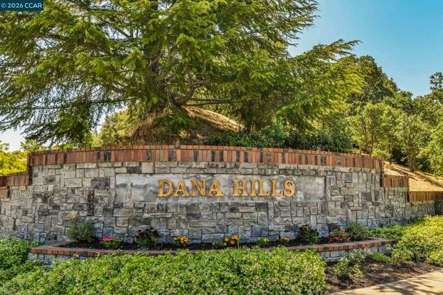 139 Mt Everest Ct, Clayton, CA 94517