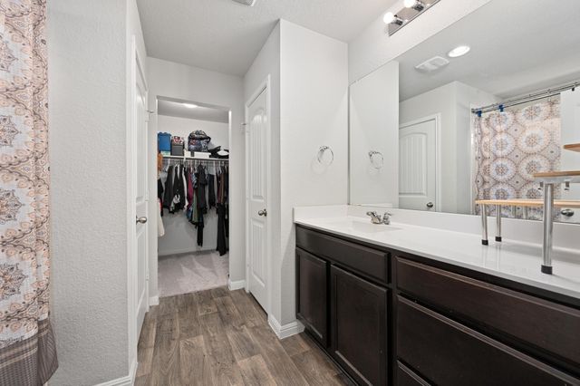 337 Blue Sage DR, Leander, TX 78641