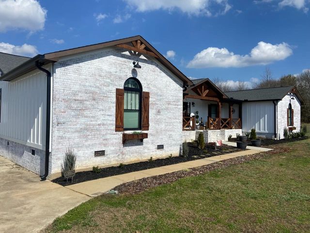 244 Arrowood Branch Road, Chesnee, SC 29323