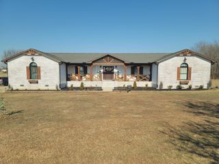 244 Arrowood Branch Road, Chesnee, SC 29323