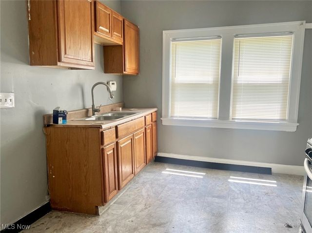 3467 E 142nd Street, Cleveland, OH 44120