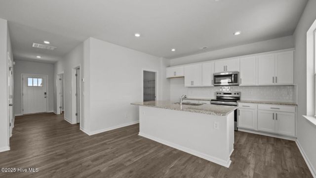 1016 Queensland Lane, Ayden, NC 28513