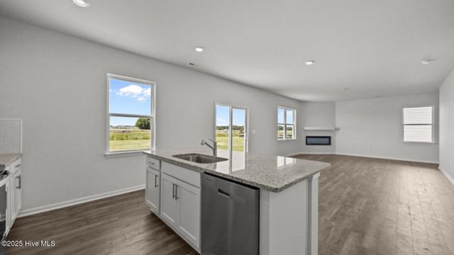 1016 Queensland Lane, Ayden, NC 28513