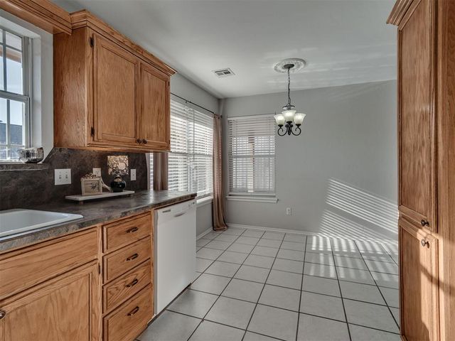 12276 SW 10th Street, Yukon, OK 73099