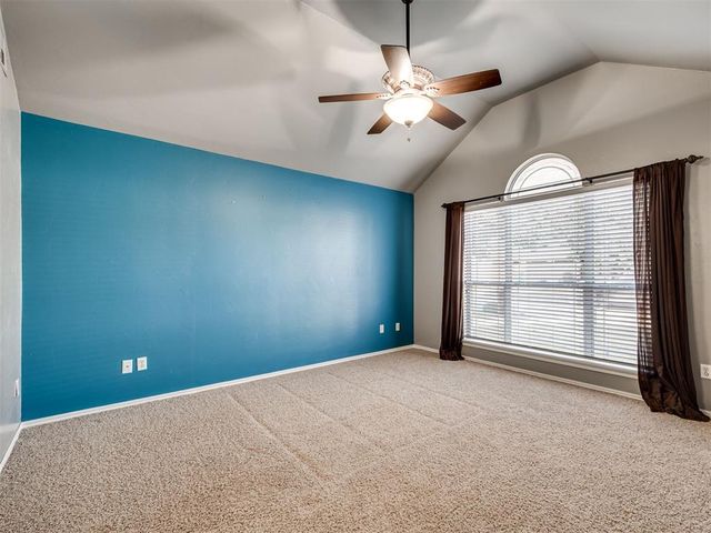 12276 SW 10th Street, Yukon, OK 73099